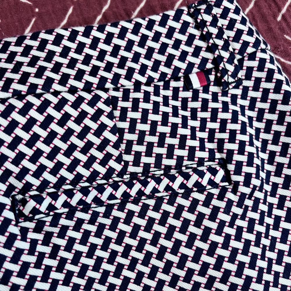 Tommy Hilfiger Size 10 Womens Stretch Slim Crop Pants Geometric Print - Picture 12 of 12
